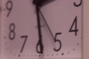 婚約指輪を売って臨時収入を得る